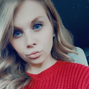 Meet your Posher, Baylee